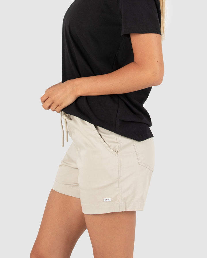 UNIT DAILY LADIES ACID WASH SHORTS