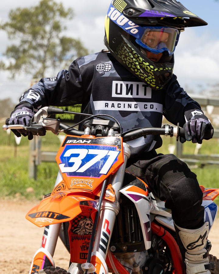 UNIT Brigade Youth Riding Gloves