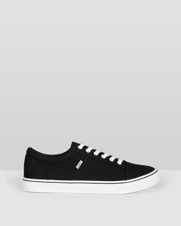Estate Canvas Shoes Black White