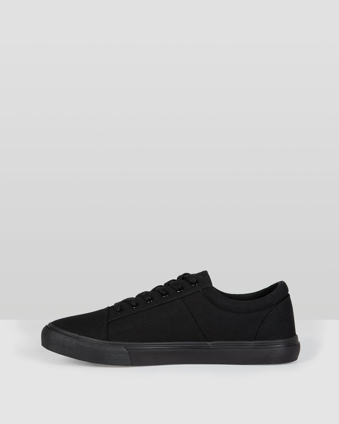 Estate Canvas Shoes Black