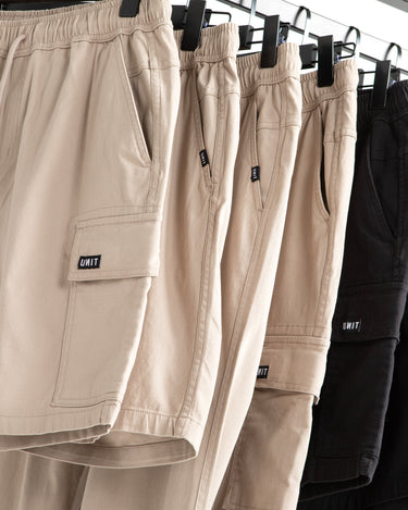 Pivot Cargo Shorts khaki
