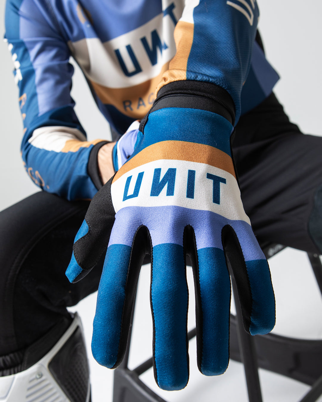 UNIT Phoenix Men's Riding Gloves