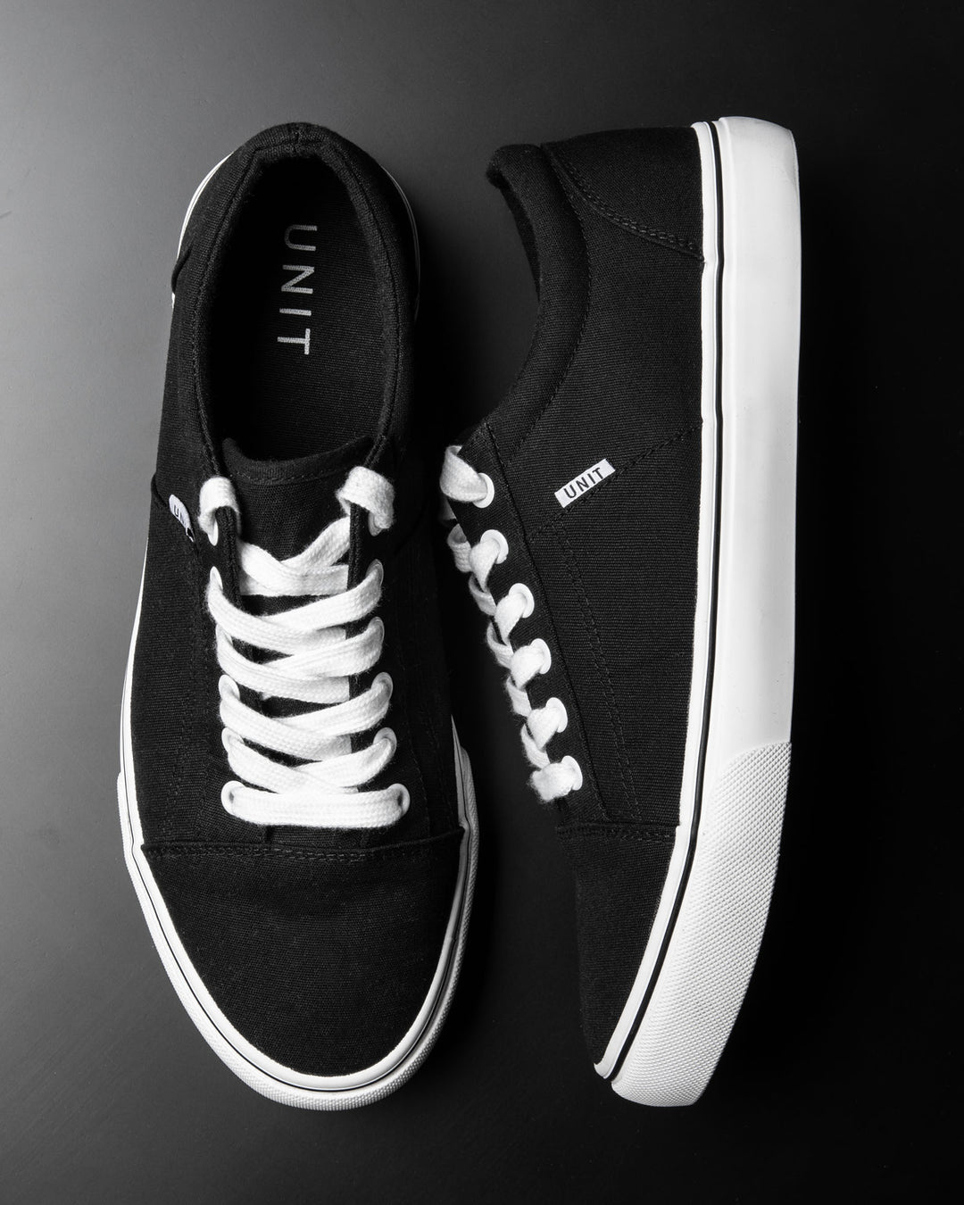 Estate Canvas Shoes Black White