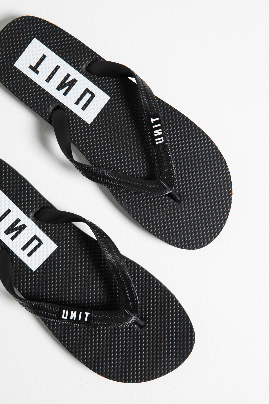 BLACK WHITE
