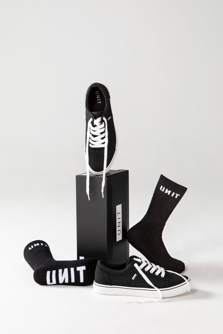 BLACK WHITE