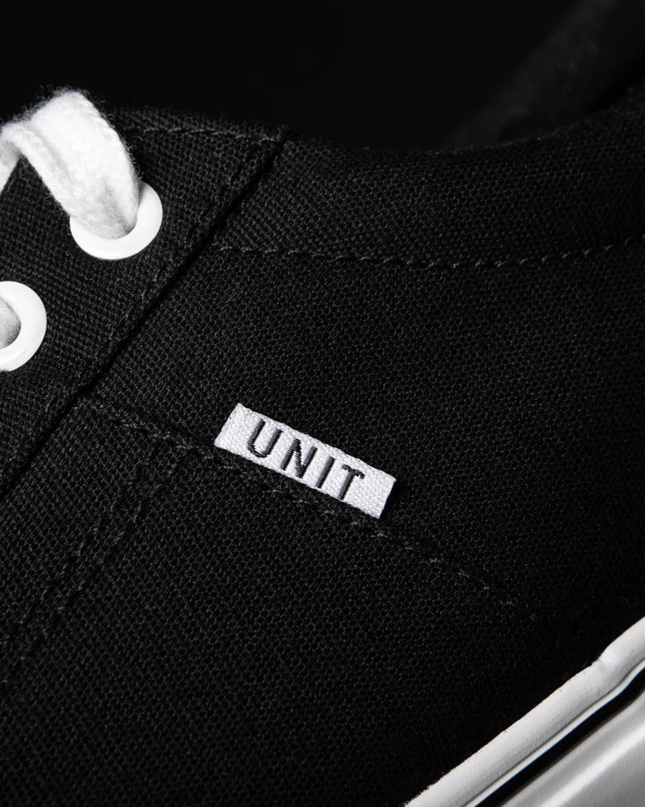 BLACK WHITE